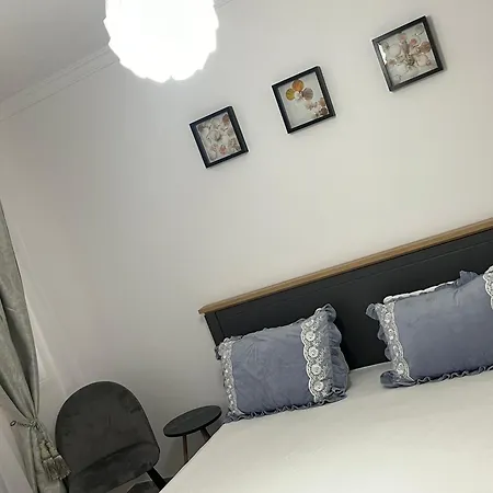 De Inchiriat Apartment